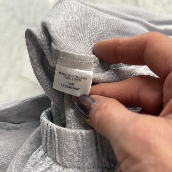 Flax Dove Gray Elastic Waist Linen Shorts with Pockets 3G (3X) - Picture 3 of 10